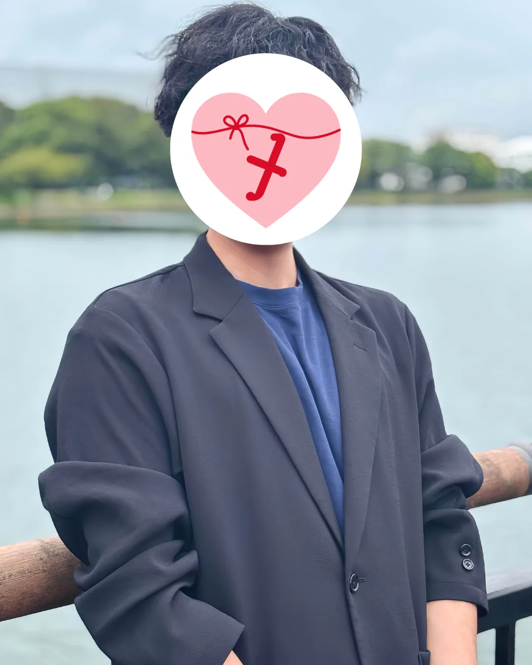 本人プロフィール写真（湖畔）