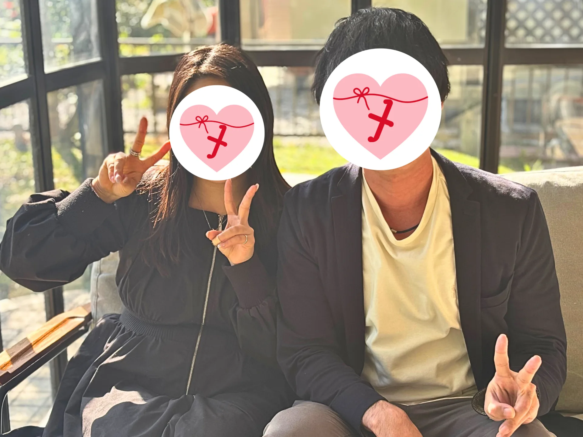 成婚したおふたり（顔非公開）